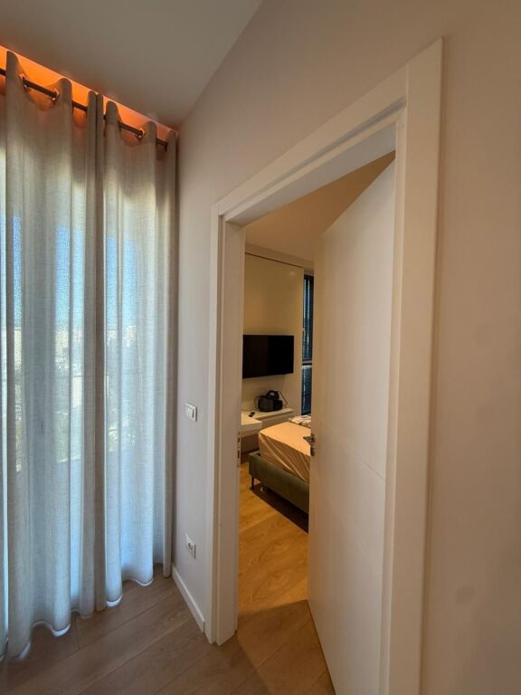 Apartament Modern 1+1 me Super Pamje – Komuna e Parisit