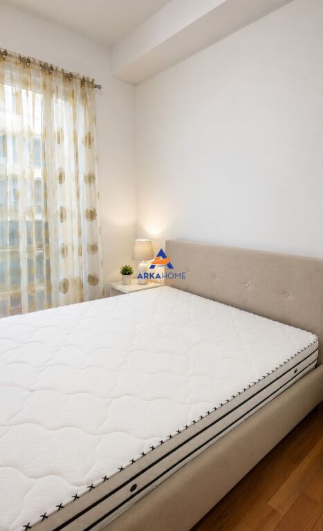 JEPET APARTMENT ME QERA 1+1+BALLKON "KOPESHTI BOTANIK" 550 EURO