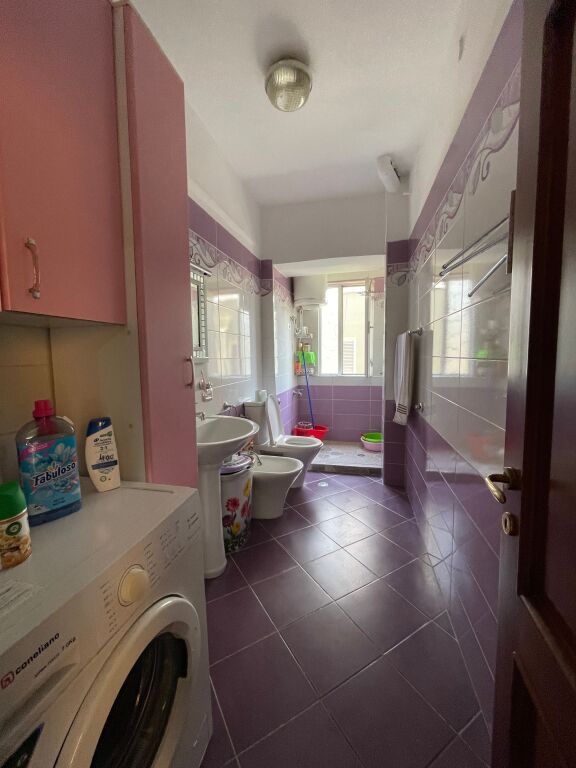 🏡 APPARTAMENTO IN AFFITTO 2+1 + BALCONE – Tribunale, Durrës