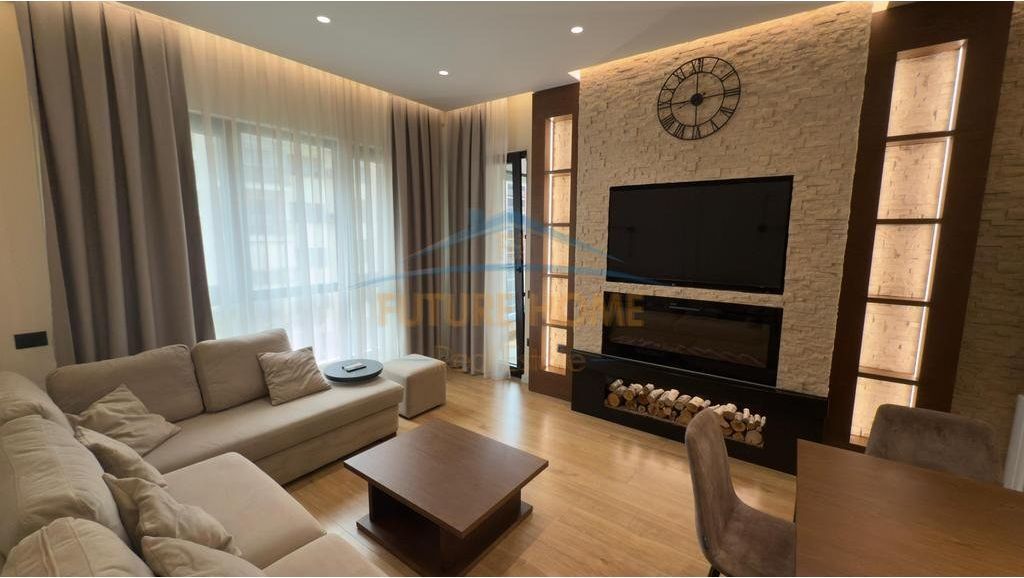 Shes apartament 1+1  në Kompleksin Square21.