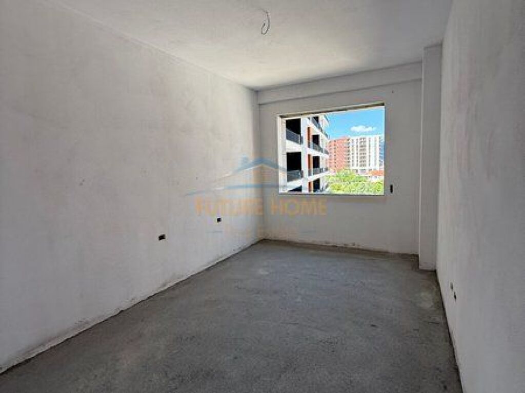 For sale, Apartment 2 + 1 + 2, Space City, Paskuqan.