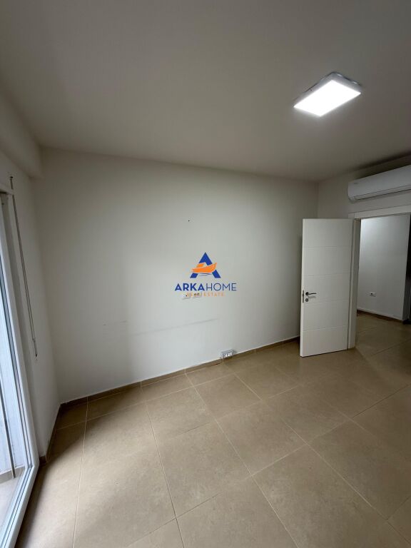 OFFICE FOR RENT 93M2 "KOSOVARVE STREET, NEAR CONAD" 1000 EURO