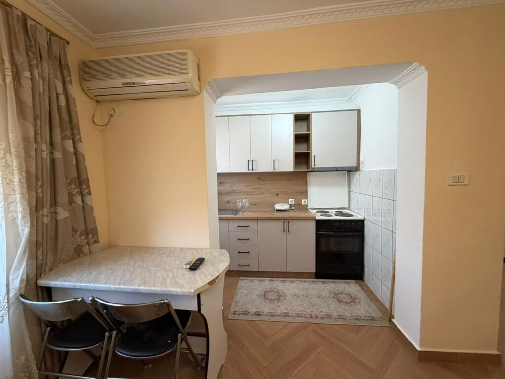 Appartamento 1+1 in affitto in Via Mine Peza.