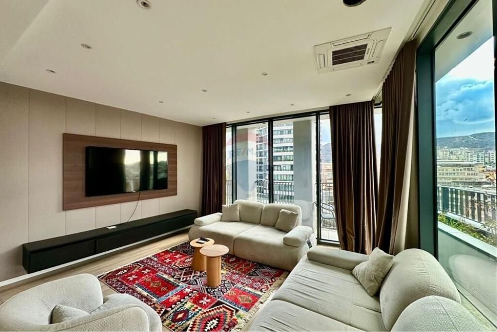Apartment 2+1+2 for sale Lake View