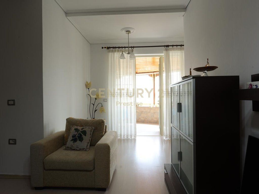 Apartament 2+1+2 per shitje tek Kompleksi Grand, Tregu Elektrik