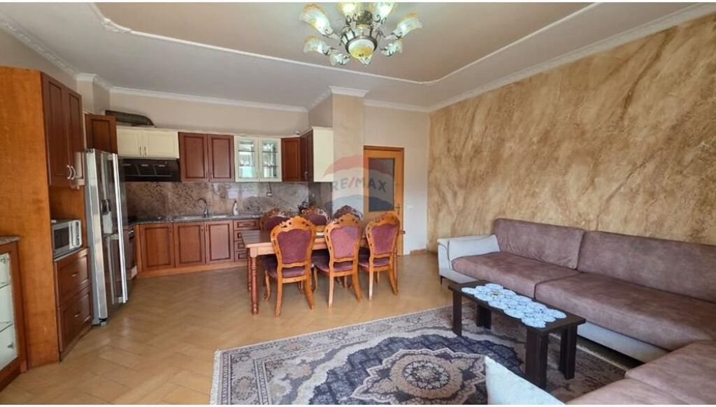 Apartament 3+1 ne shitje,Vlore
