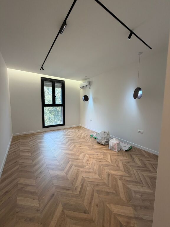 Apartment 2+1+2 for sale near the Shkoza roundabout