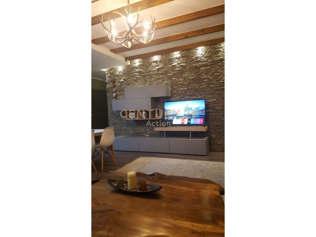 modern 2+1 apartment for rent at the end of Peti street near the dry lake