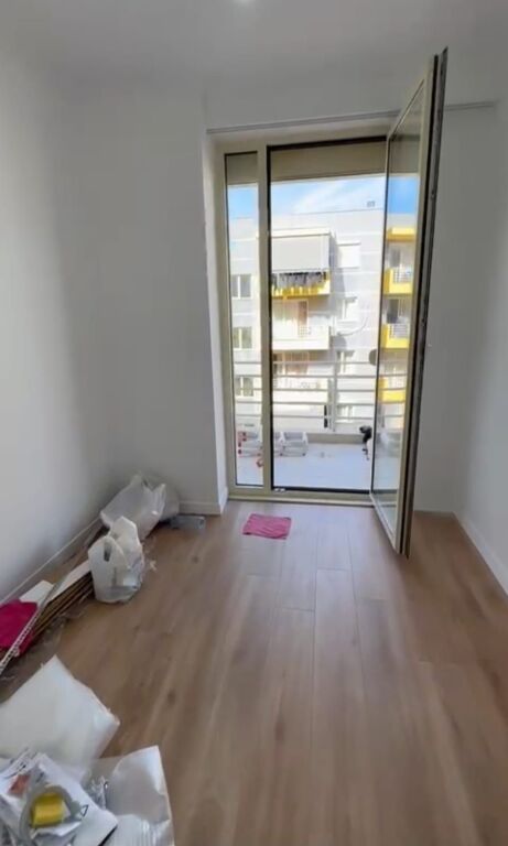 🏡 Shitet Apartament 1+1 tek Kompleksi Tom Doshi