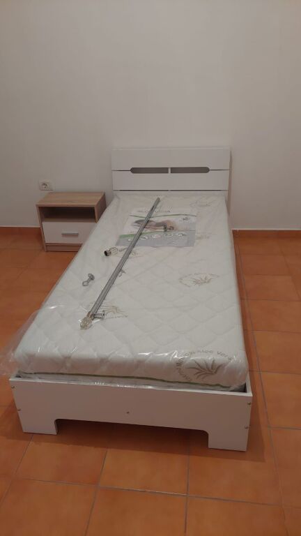 Astir, Complesso Fratari affitta appartamento, 2+1+2, arredato. 45,000Leke