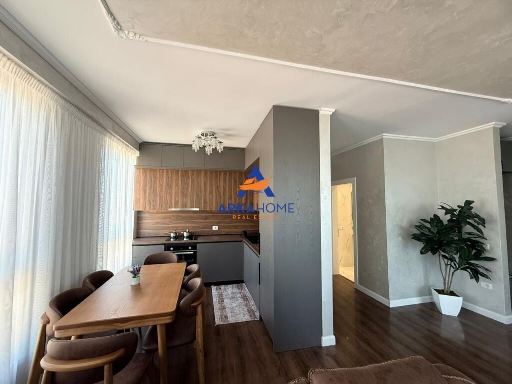 AFFITTASI APPARTAMENTO 2+1+VERANDA "VIA LIGOR LUBONJA, SAUK VECCHIO" 140000 LEKE