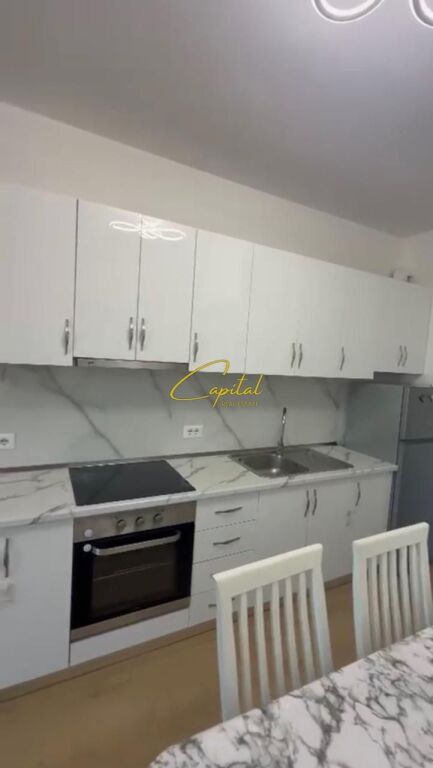 APARTAMENT ME QIRA 1+1 YZBERISHT 45.000 LEKE