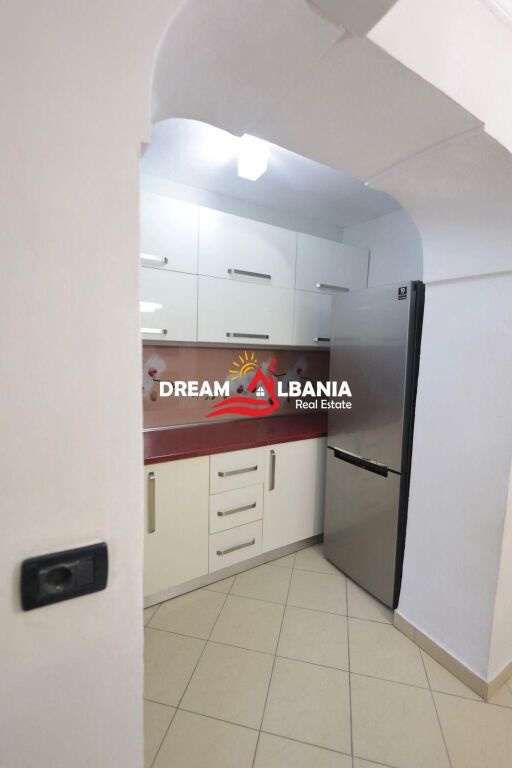 Appartamento 2+1 in affitto presso il Nuovo Maternità, Tirana (ID 4229504)
