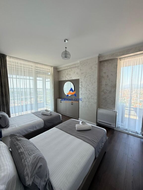 AFFITTASI APPARTAMENTO 2+1+VERANDA "VIA LIGOR LUBONJA, SAUK VECCHIO" 140000 LEKE