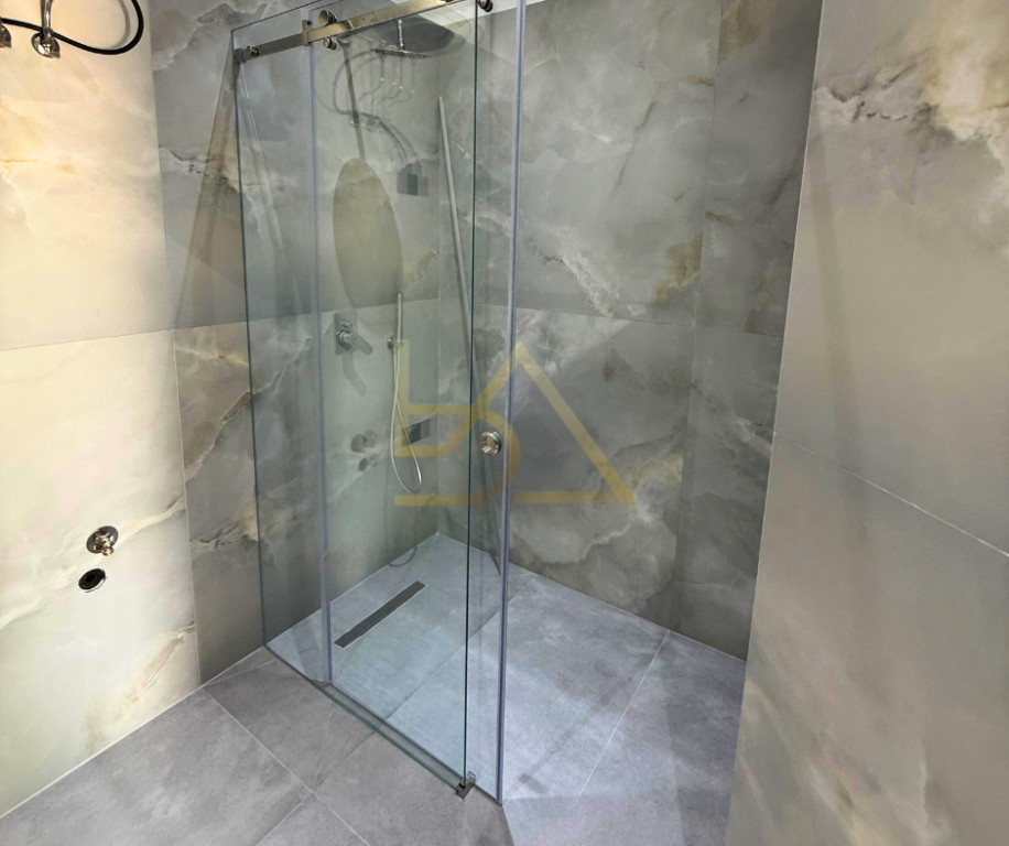 Shitet Apartament – Lungomare, Vlorë