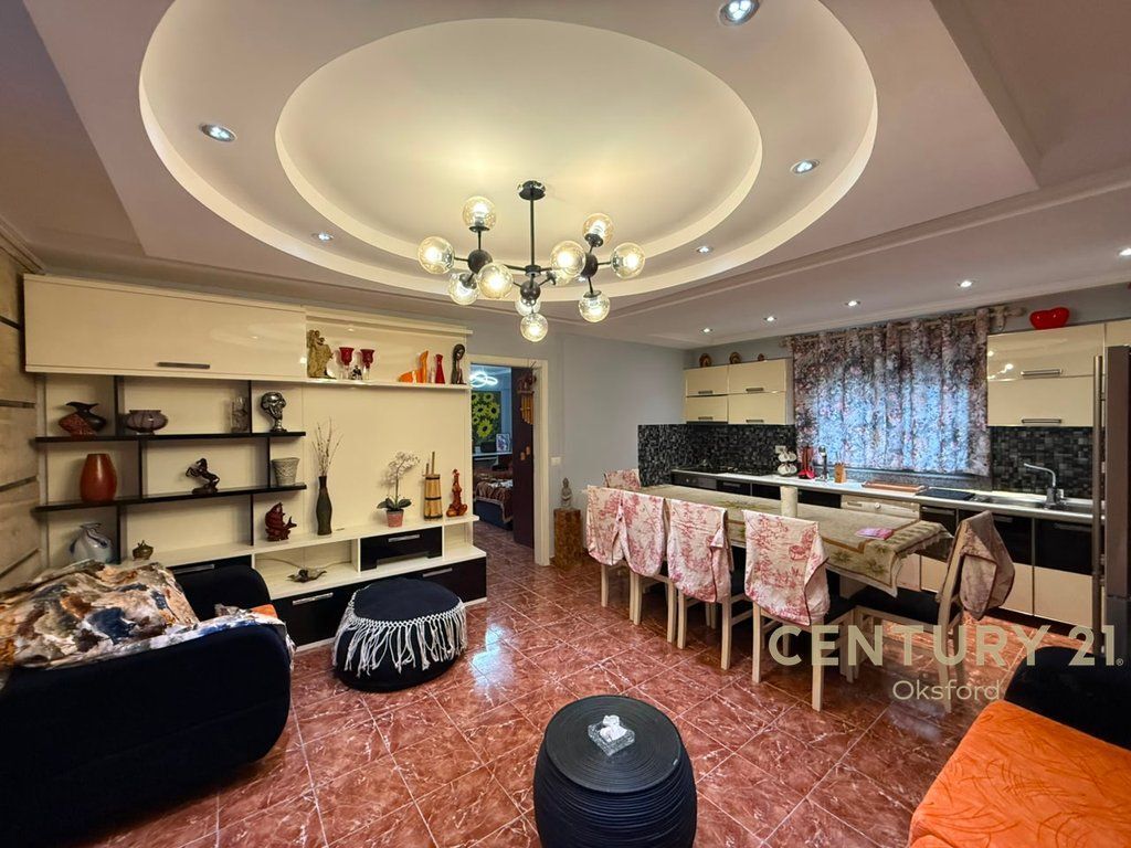 EKSKLUZIVE!SHESIM APARTAMENT 2+1 ,BUZE RRUGES "DRITAN HOXHA",TIRANE!