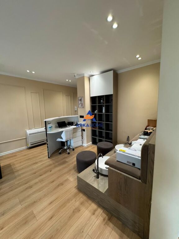 BUSINESS FOR RENT 94M2 "RESIDENZA FIORI DI BOSCO, DON BOSCO" 120,000 LEKE
