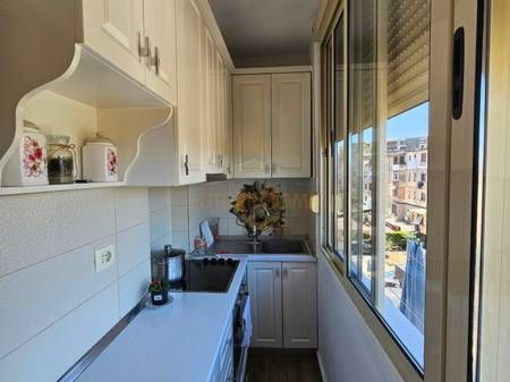 For sale, 2+1 Apartment, Laprake, Tirana.