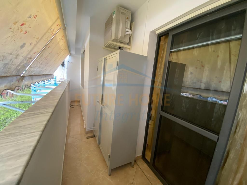 In affitto, appartamento 1+1, Xhamlliku, Tirana.