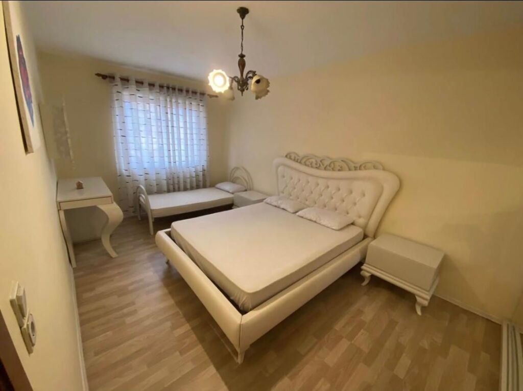 Qera | Apartament 2 + 1 | Prokuroria e Rrethit Gjyqësor Tiranë | 550 €/muaj