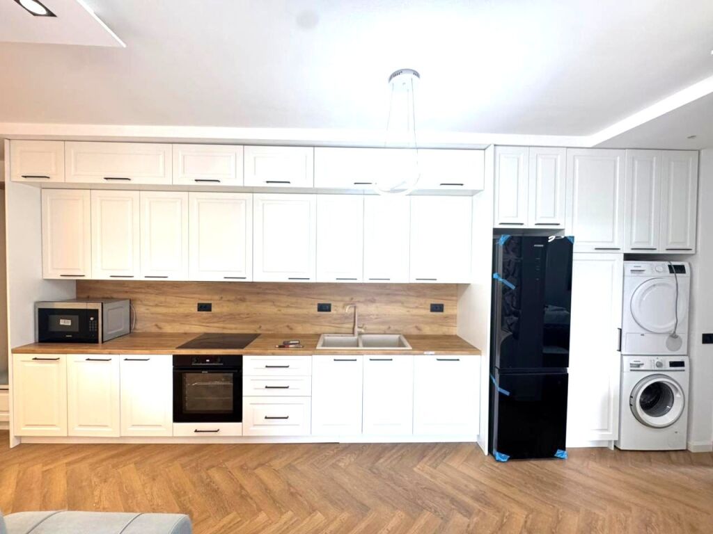 APPARTAMENTO 2+1 CON PISCINA IN AFFITTO NELLA RESIDENZA LAKELAND, FARKË