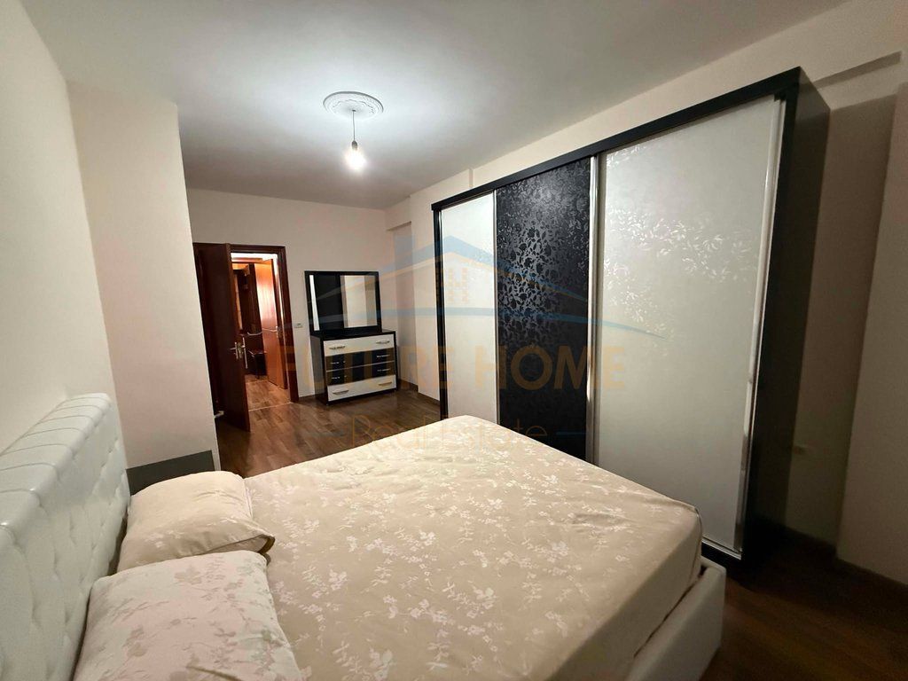 Jap me Qera , Apartament 2+1+2 , në Unazën e Re, pranë Vilës L