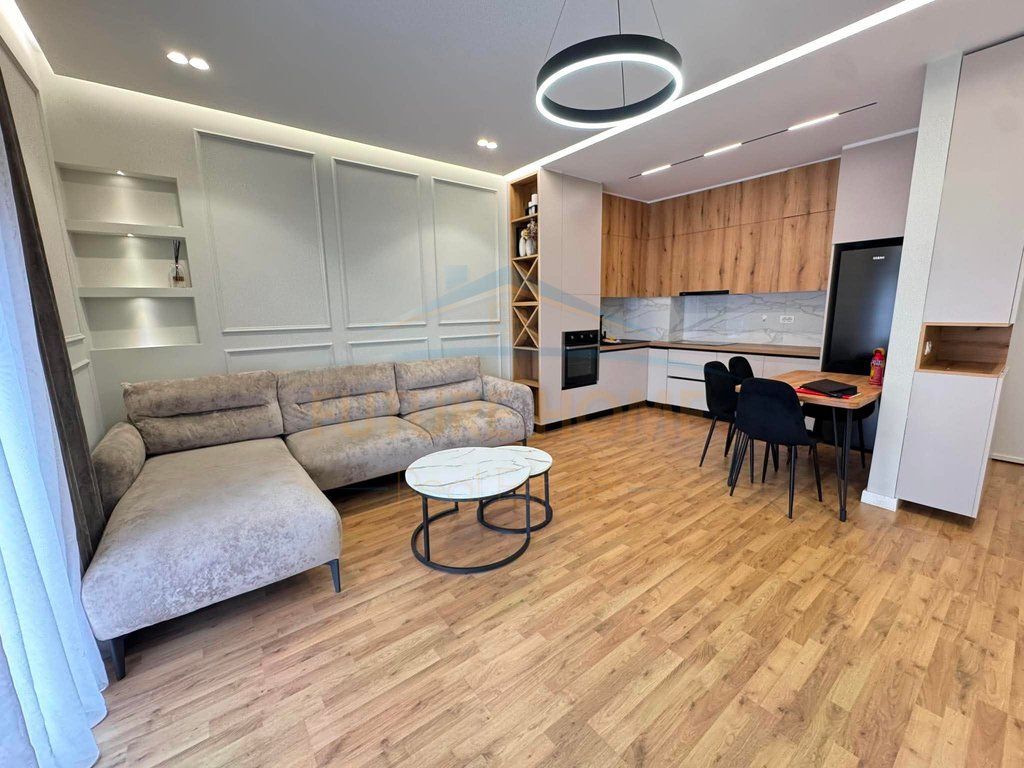 I rent the apartment at IBN Residence, in the former Aviation Field