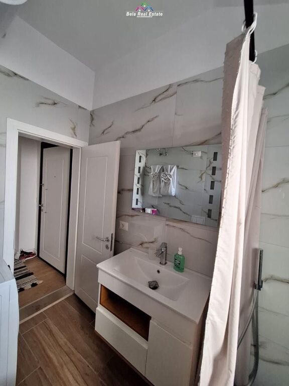 Appartamento In Affitto 2+1 Vicino Al Nuovo Mercato (ID B221258) Tirana.