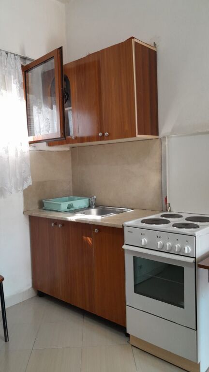 APARTAMENT 1+1. 25000 LEKE,JORDAN MISJA