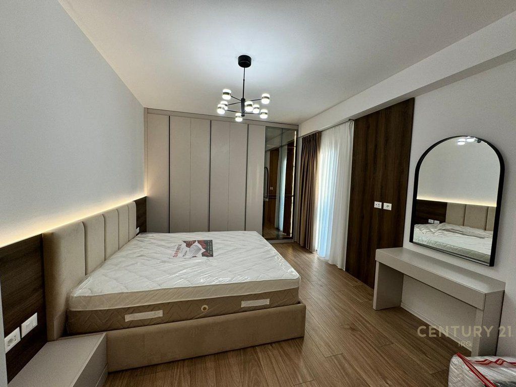 Appartamento 2+1+Posto Auto in affitto presso Tirana Garden Building