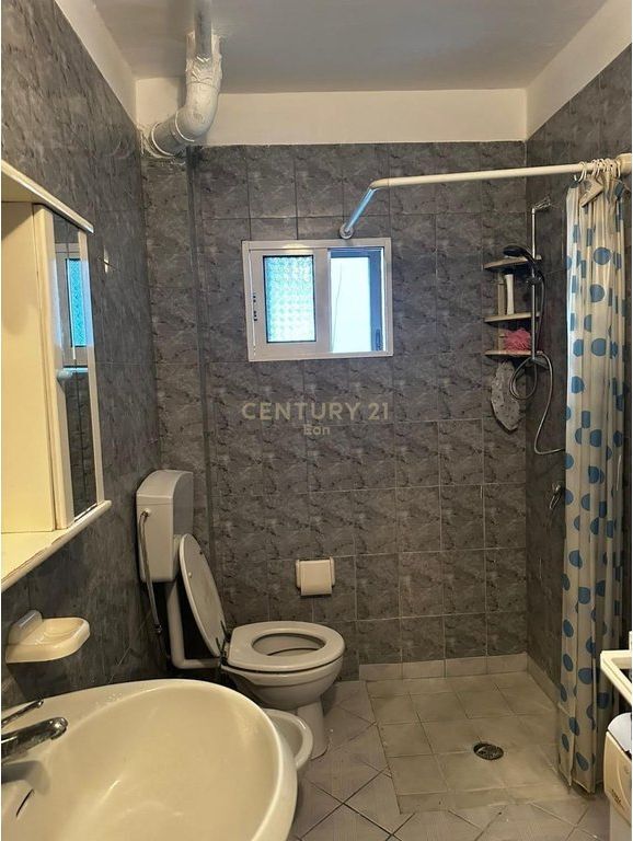 SHITET APARTAMENT KATI 4, 1+1 TEK STADIUMI, NE DURRES !