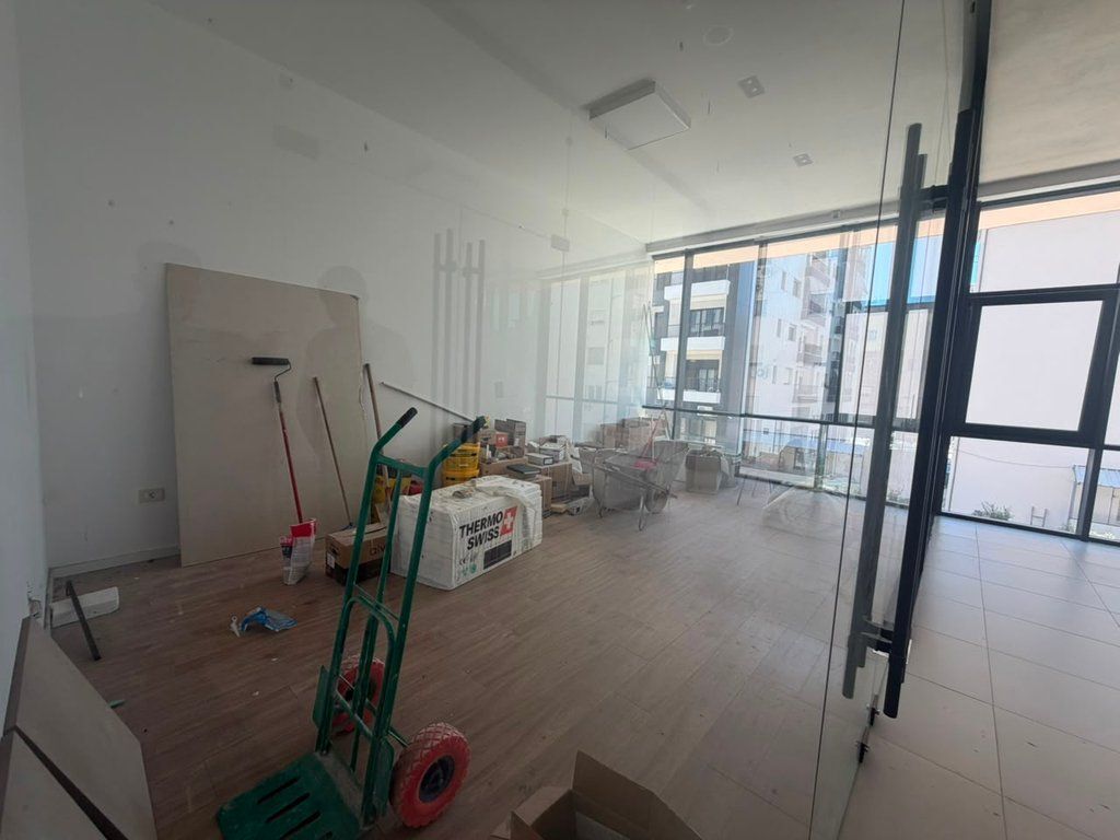 BUSINESS PREMISES FOR RENT, MINE PEZA RESIDENCE,