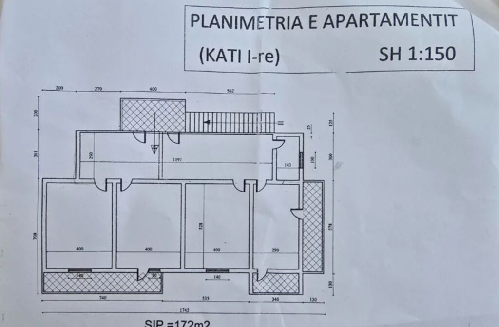 Muzeumi Durres, shesim shtepi private me garage dhe kopesht