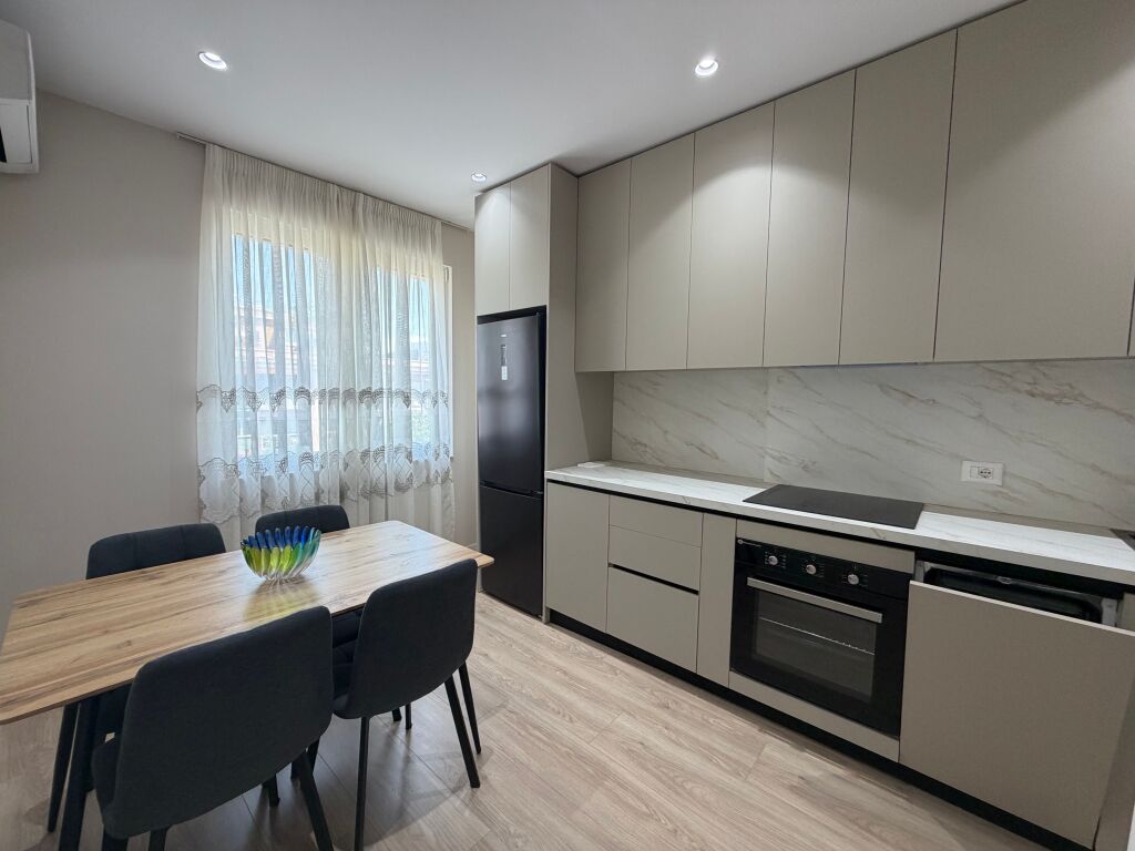 Apartament 1+1  për Qira te Zogu i Zi
