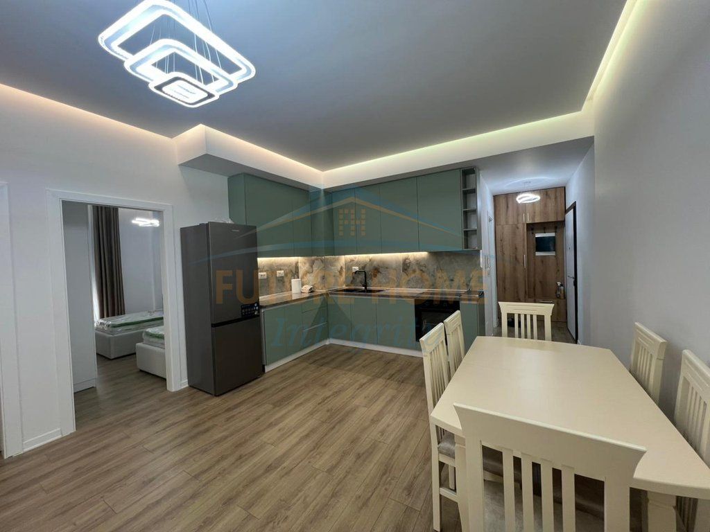 Affitto, Appartamento 2+1, Residenza Porta Tirana Nuova, Tirana.