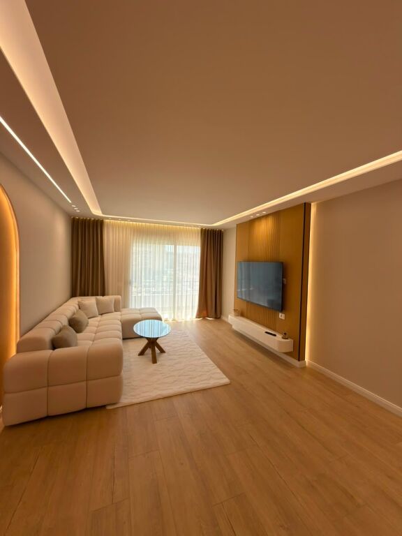 Shitet Apartament 2+1+2 (Me Hipotekë)    