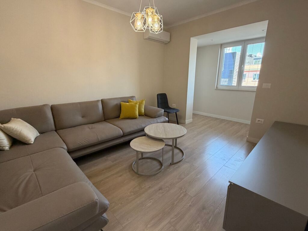 Apartament 1+1  për Qira te Zogu i Zi