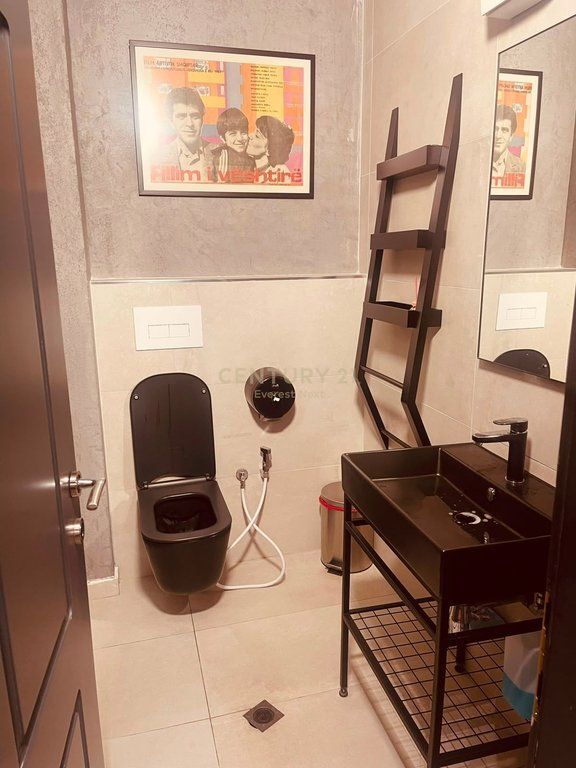Office for Rent in Bllok!! 2,000 € /Month