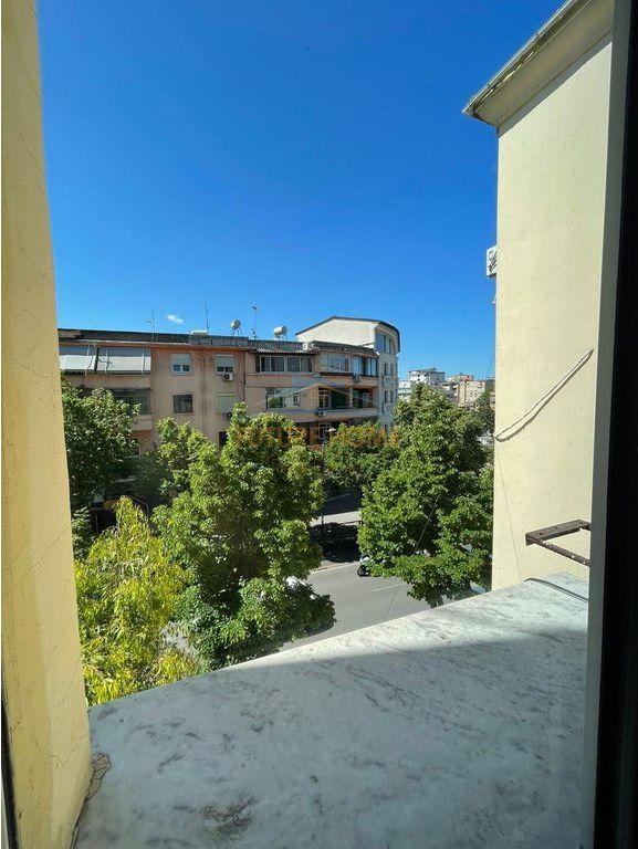 Rent, Apartment 2+1, Durres Street, near Coloseo hotel.