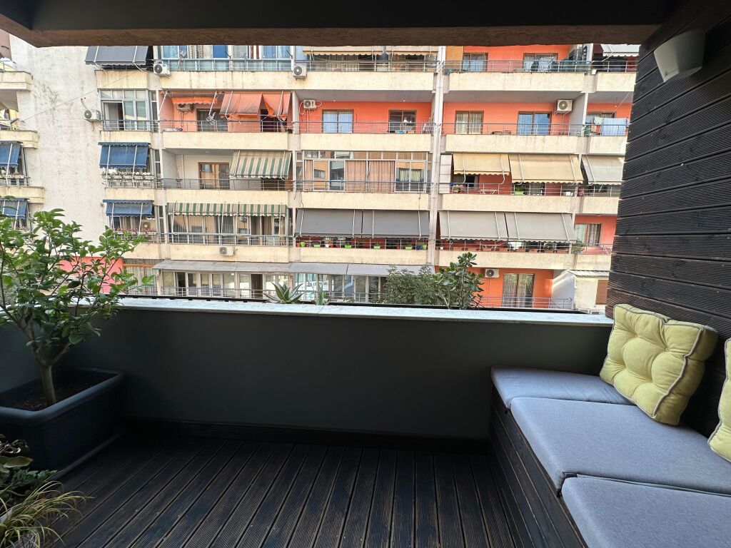 APARTAMENT 1+1 ME QIRA | Astir