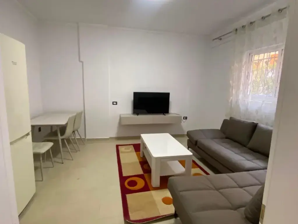 Rent | Apartament 1 + 1 | Varri i Bamit | 400 €/month