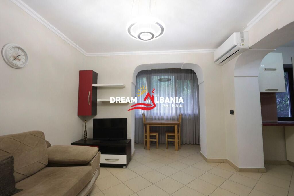 Appartamento 2+1 in affitto presso il Nuovo Maternità, Tirana (ID 4229504)