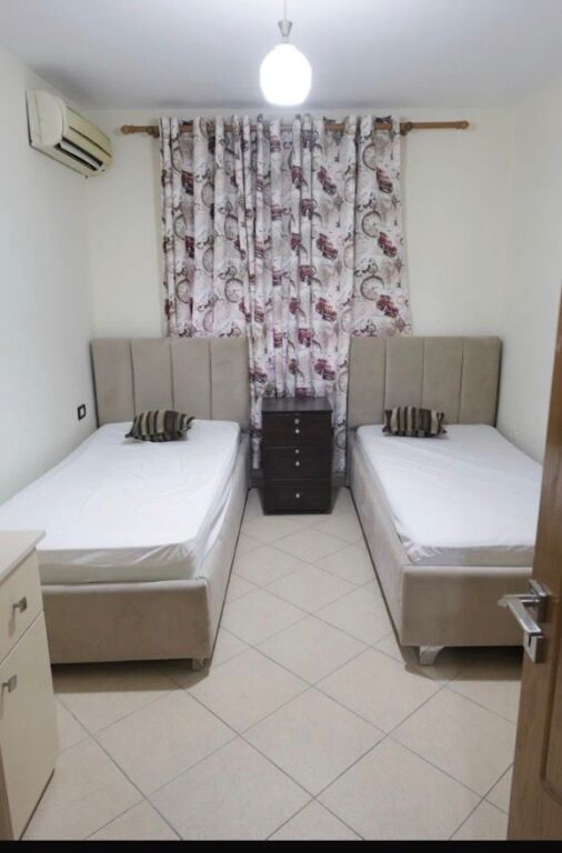 Apartament 2+1 me qera Materniteti i Ri