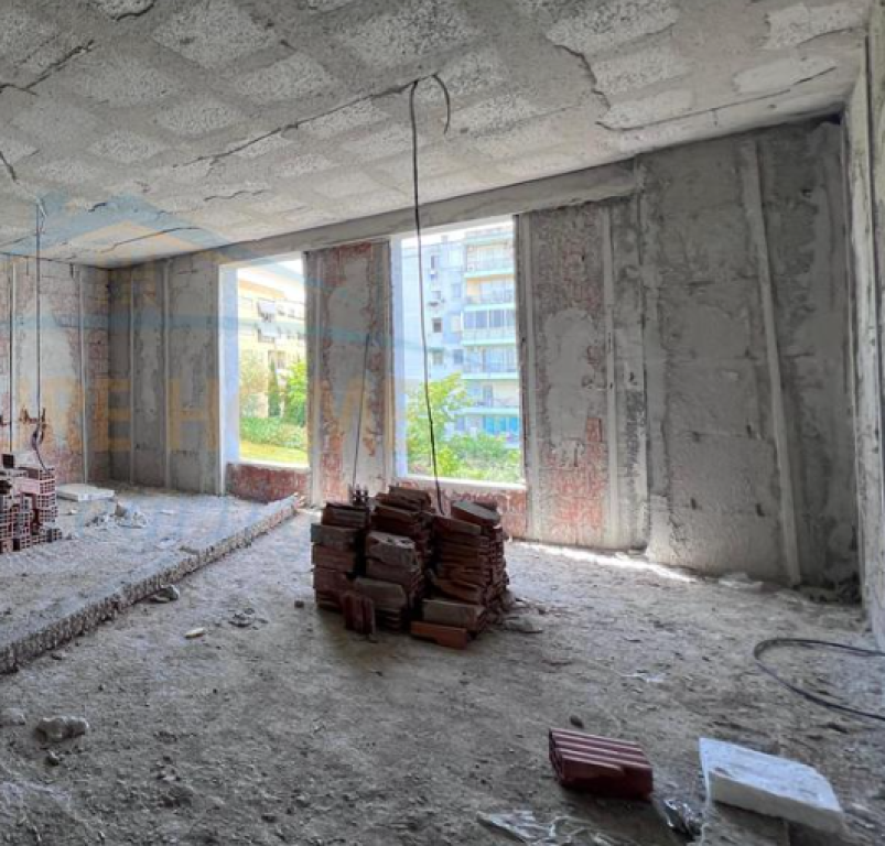 Apartment 2+1+2, Ali Demi, Tirana. AL69950