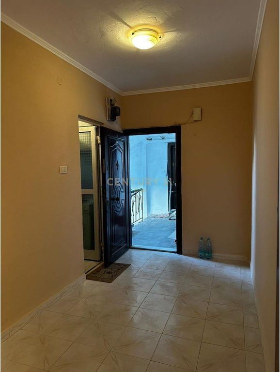 SHITET APARTAMENT KATI 4, 1+1 TEK STADIUMI, NE DURRES !