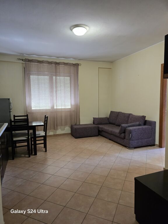 🏡 Apartament 2+1 në Shitje – Zona e Ish-Parkut, Tiranë