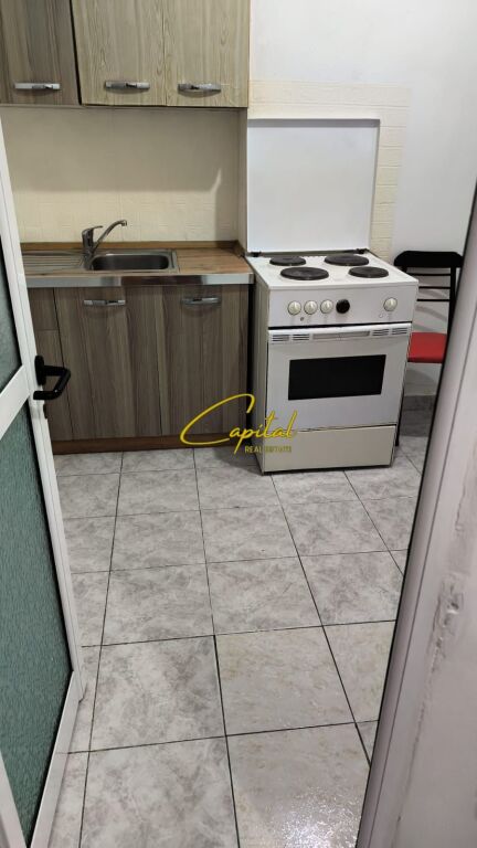 APARTAMENT ME QIRA 1+1 RRUGA E KAVAJES 35.000 LEKE