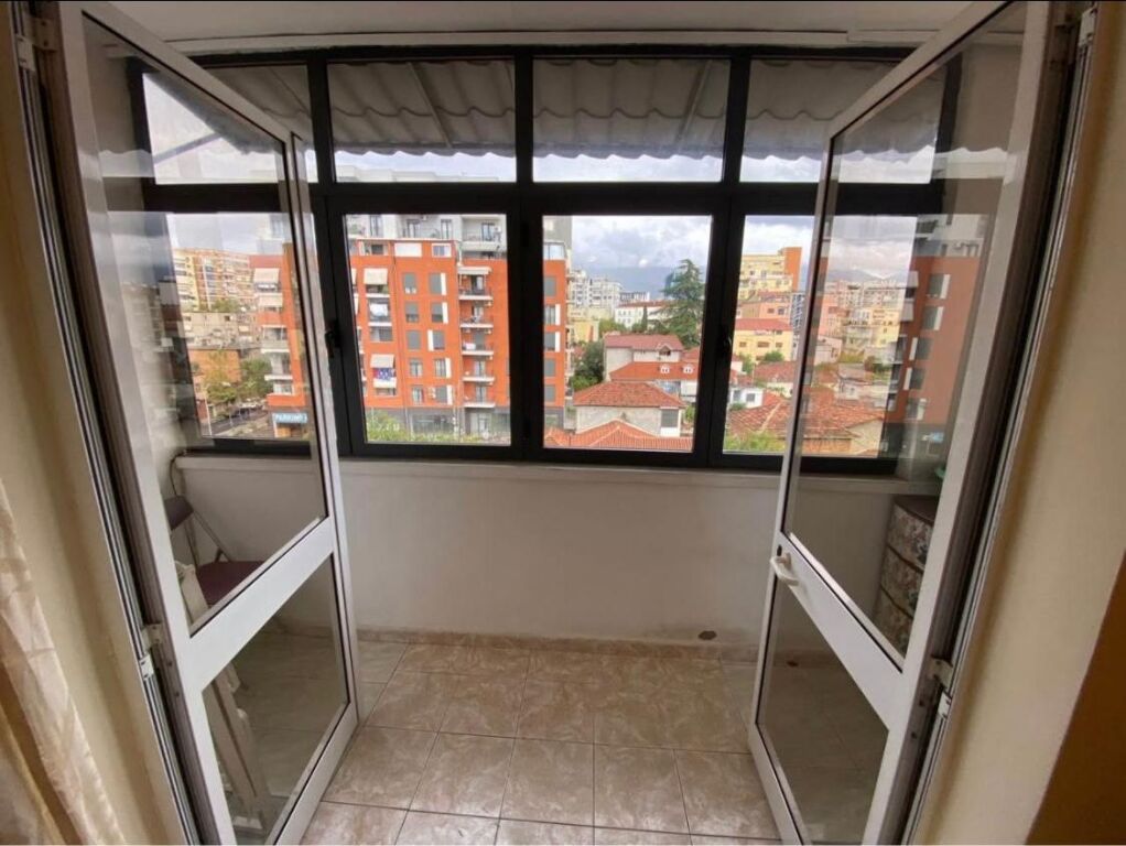 Qera | Apartament 2 + 1 | Prokuroria e Rrethit Gjyqësor Tiranë | 550 €/muaj