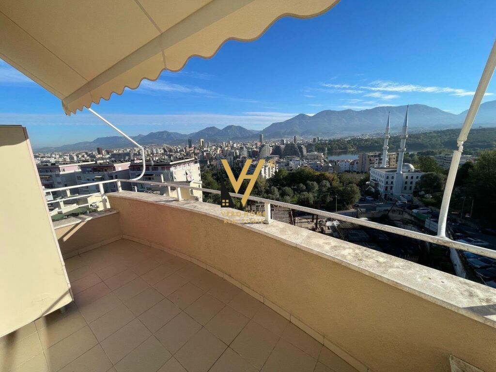VENDESI APPARTAMENTO 3+1+2+BLK PRESSO IL GIARDINO BOTANICO 360.000 EURO