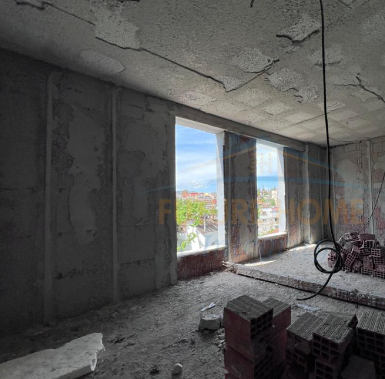 Apartment 2+1+2, Ali Demi, Tirana. AL69950